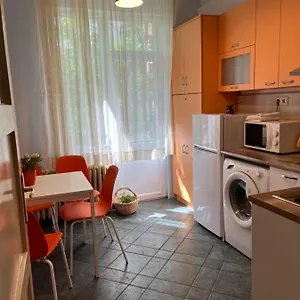 113 In With 2br And 2 Full Bath Sofía